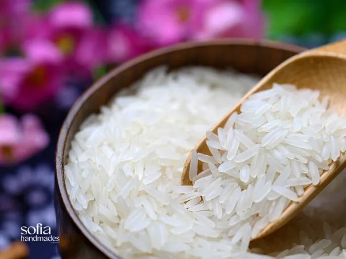 خواص آب برنج برای پوست و مو