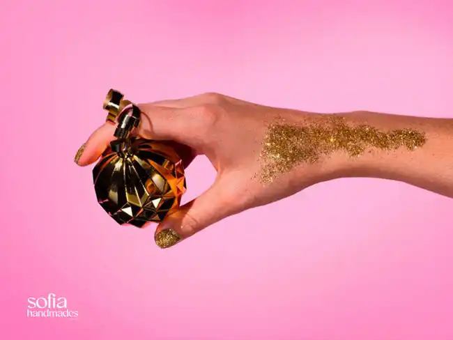 تفاوت عطر مردانه و زنانه